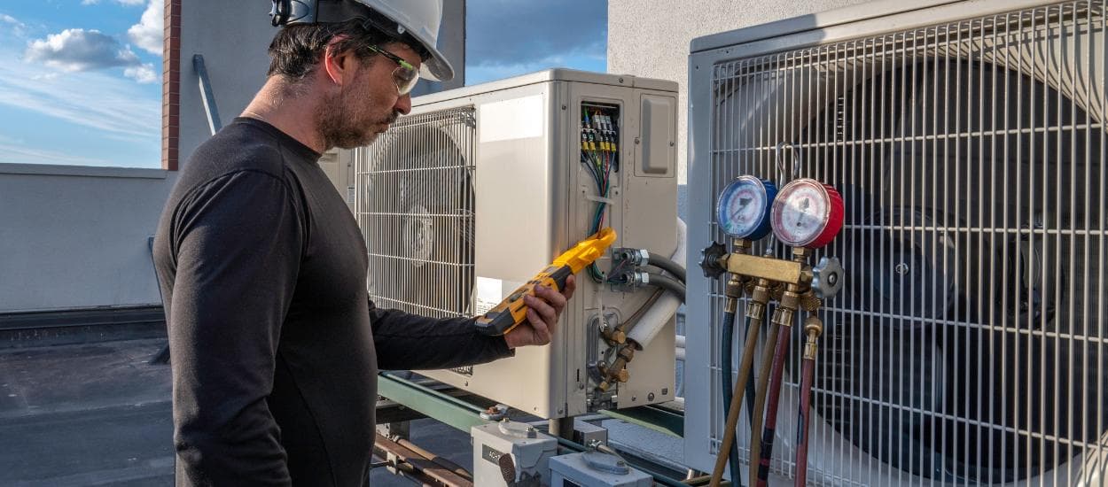 Commercial AC repair service in Houston, Texas